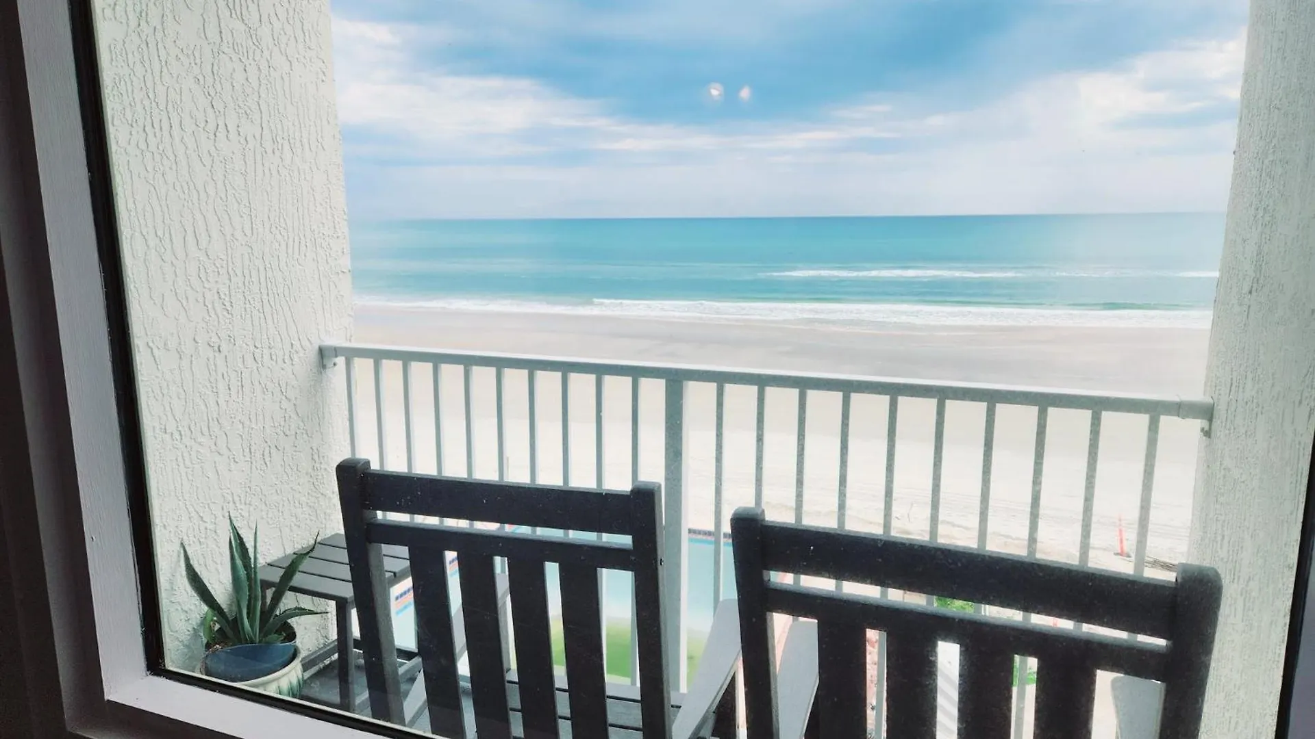 Apartament Purple Reign: A Chic, Romantic Oceanfront Getaway - Sleeps 4 Daytona Beach
